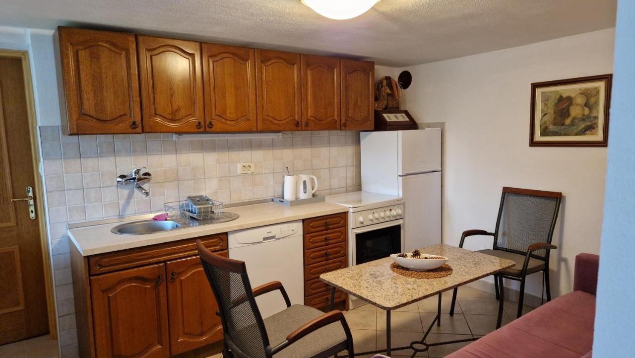 Apartman Karla Мостар Екстериор снимка