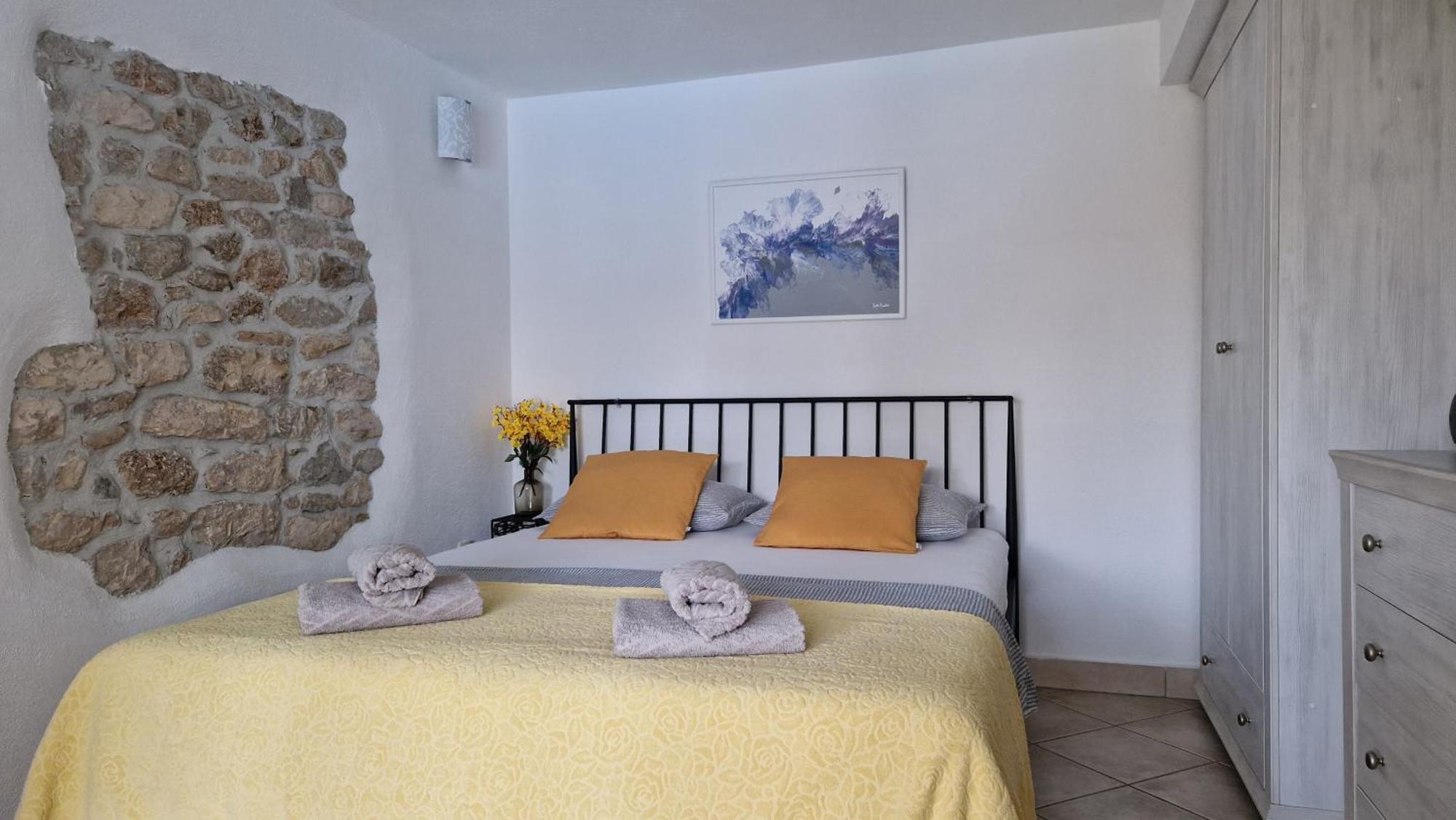 Apartman Karla Мостар Екстериор снимка
